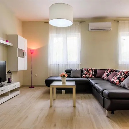 Rozarija Vila Trogir